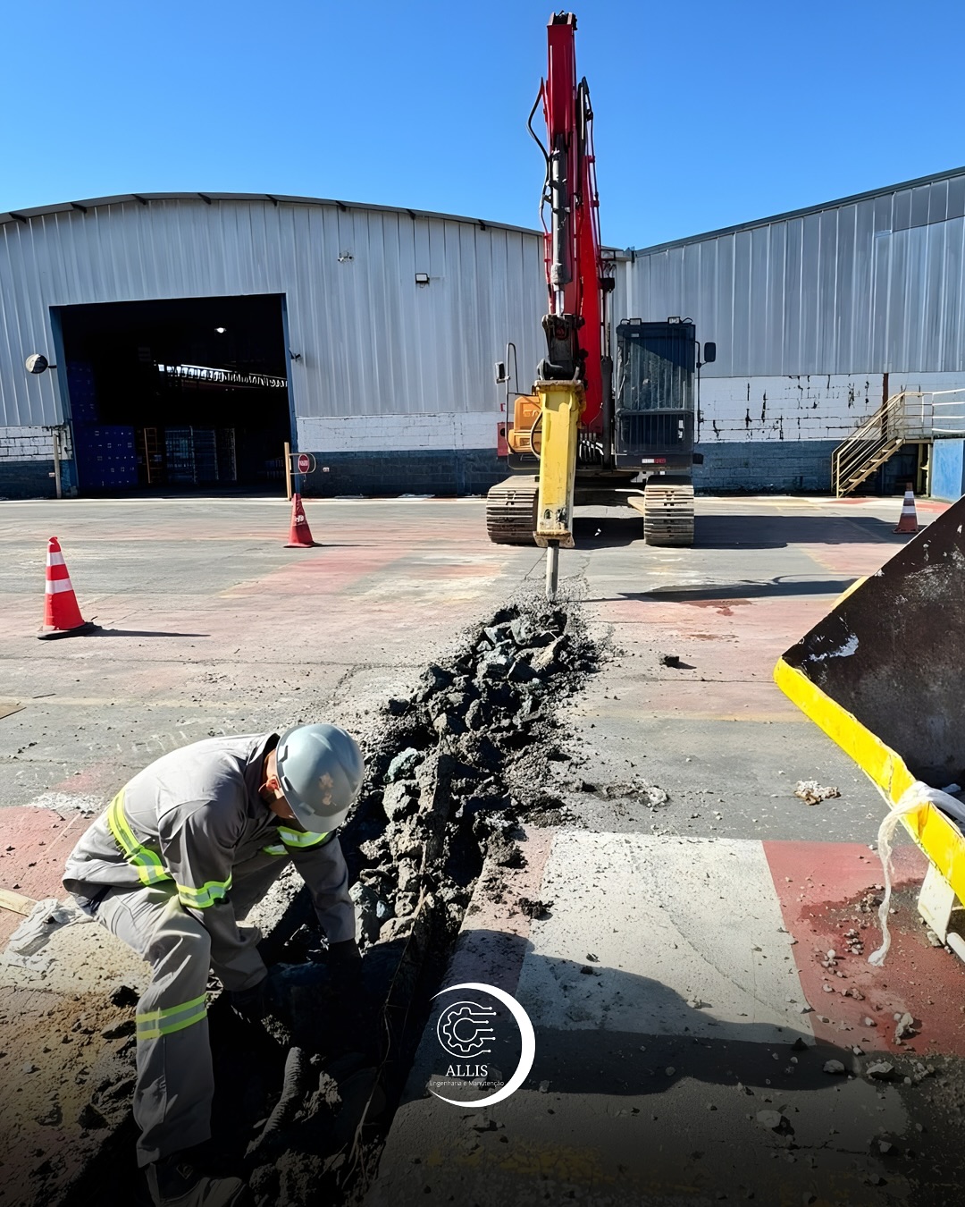 Profissional da Allis trabalhando em intervenção de infraestrutura industrial na unidade da Ambev em Poços de Caldas
